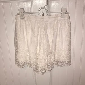 Super cute white lace shorts